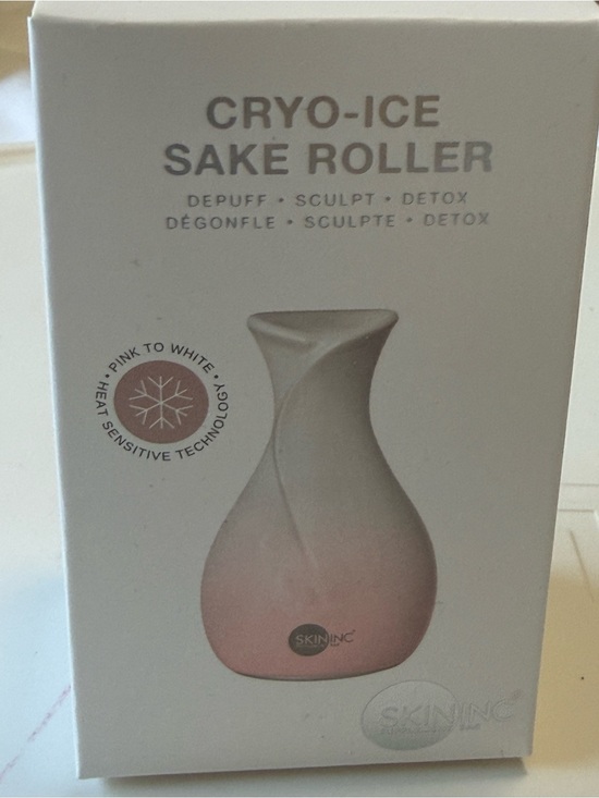 Skin inc Other - Cryo-Ice Sake Roller - Pink de puff* sculpt* detox